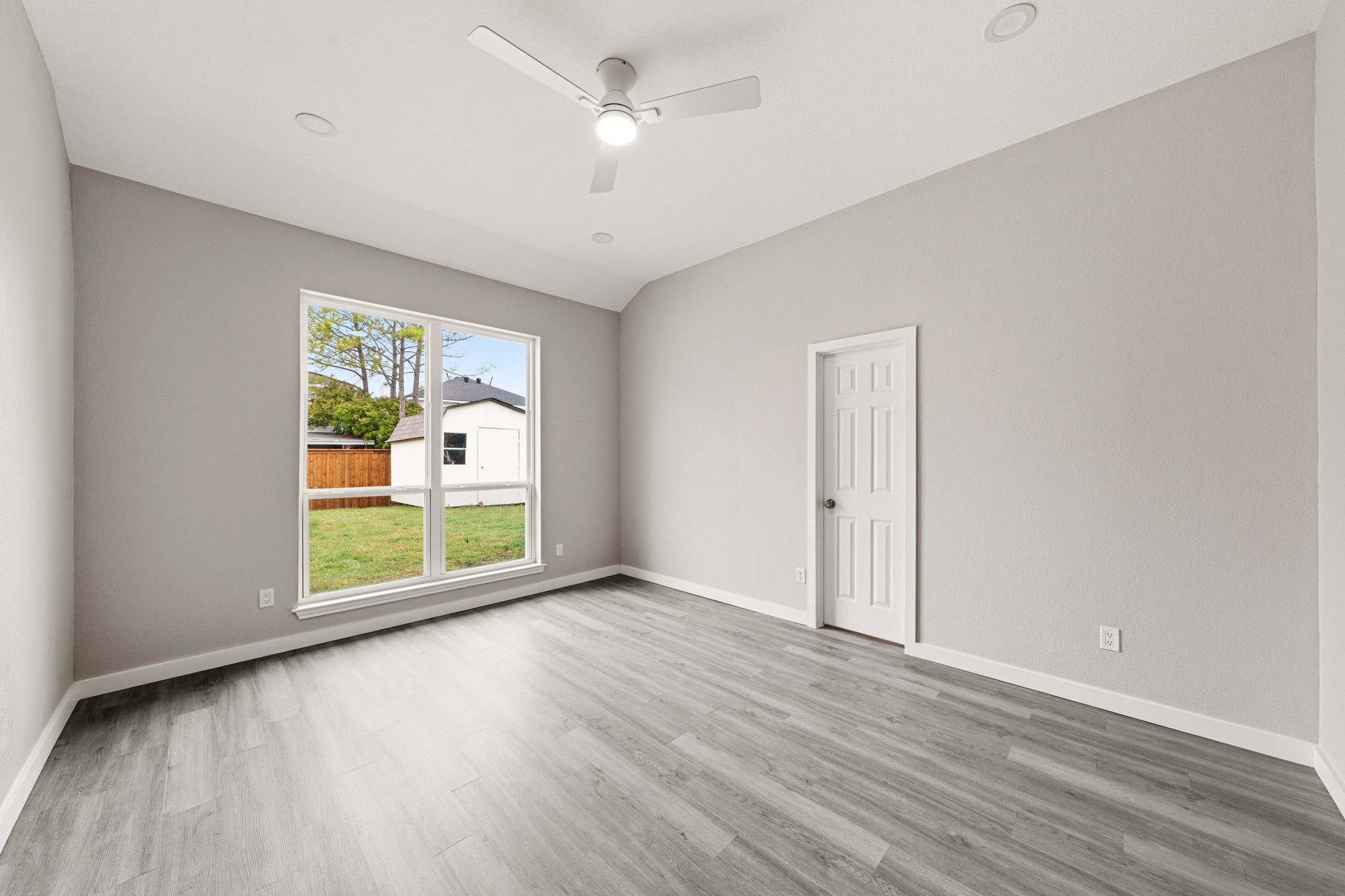 813 Creek Valley Road Mesquite TX 75181