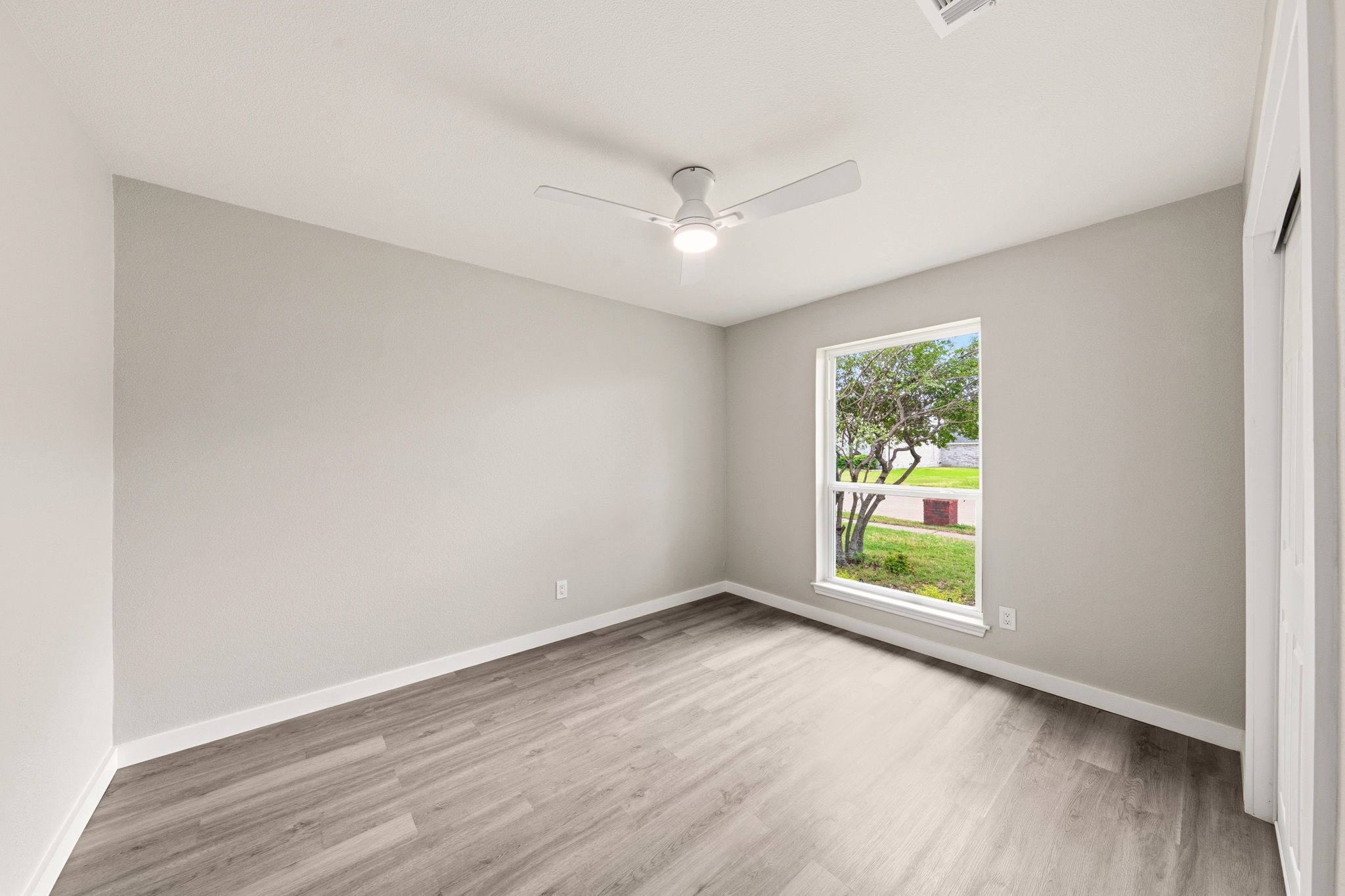813 Creek Valley Road Mesquite TX 75181