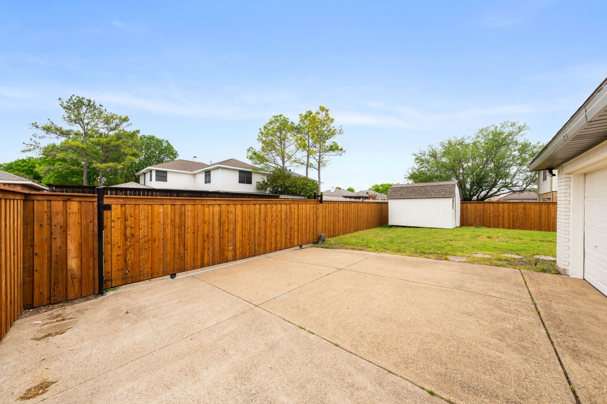 813 Creek Valley Road Mesquite TX 75181