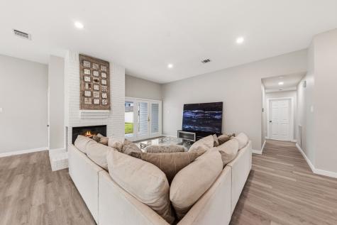 813 Creek Valley Road Mesquite TX 75181