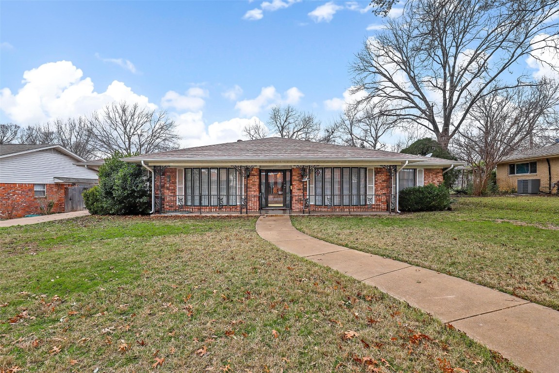 4204 Dawn Drive Benbrook TX 76116