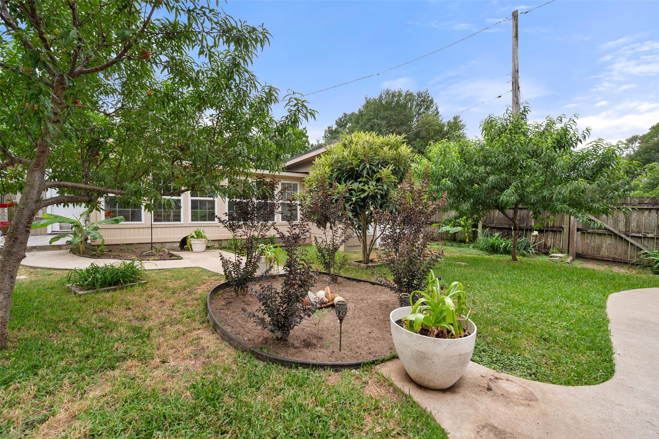 2612 W Collin Street Corsicana TX 75110