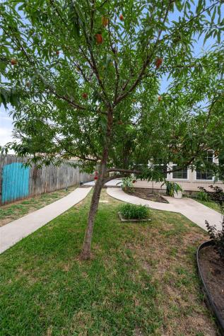 2612 W Collin Street Corsicana TX 75110