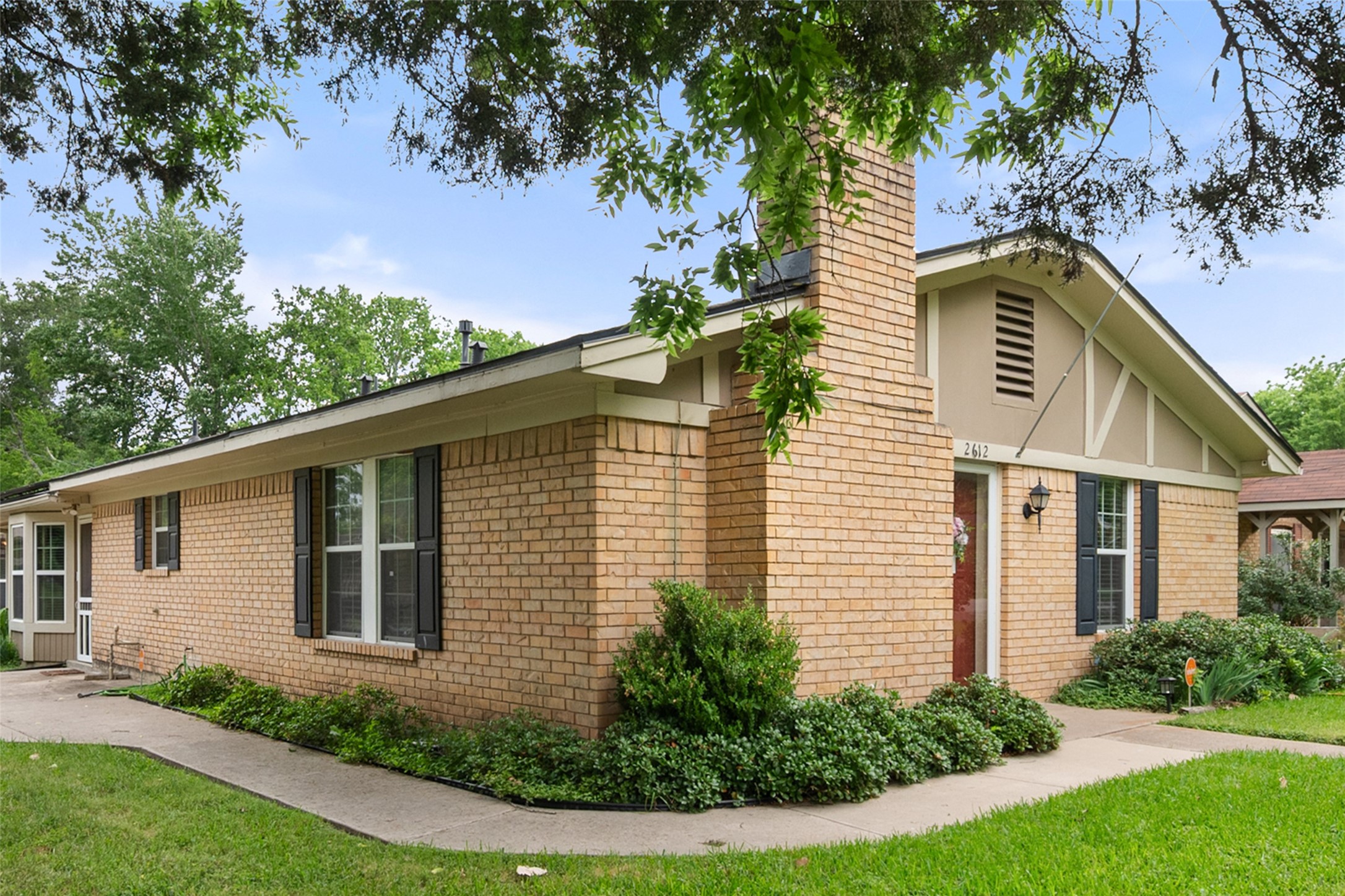 2612 W Collin Street Corsicana TX 75110