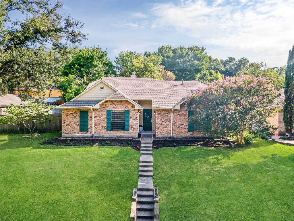410 Country View Lane Garland TX 75043