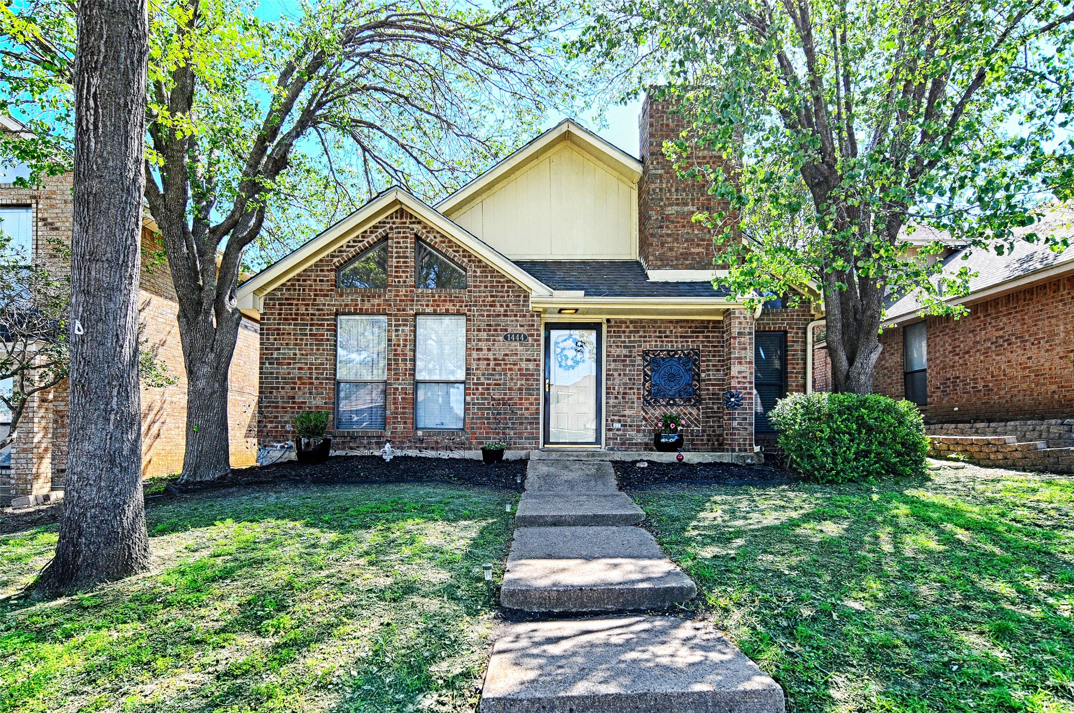 1444 Homestead Lane Carrollton TX 75007