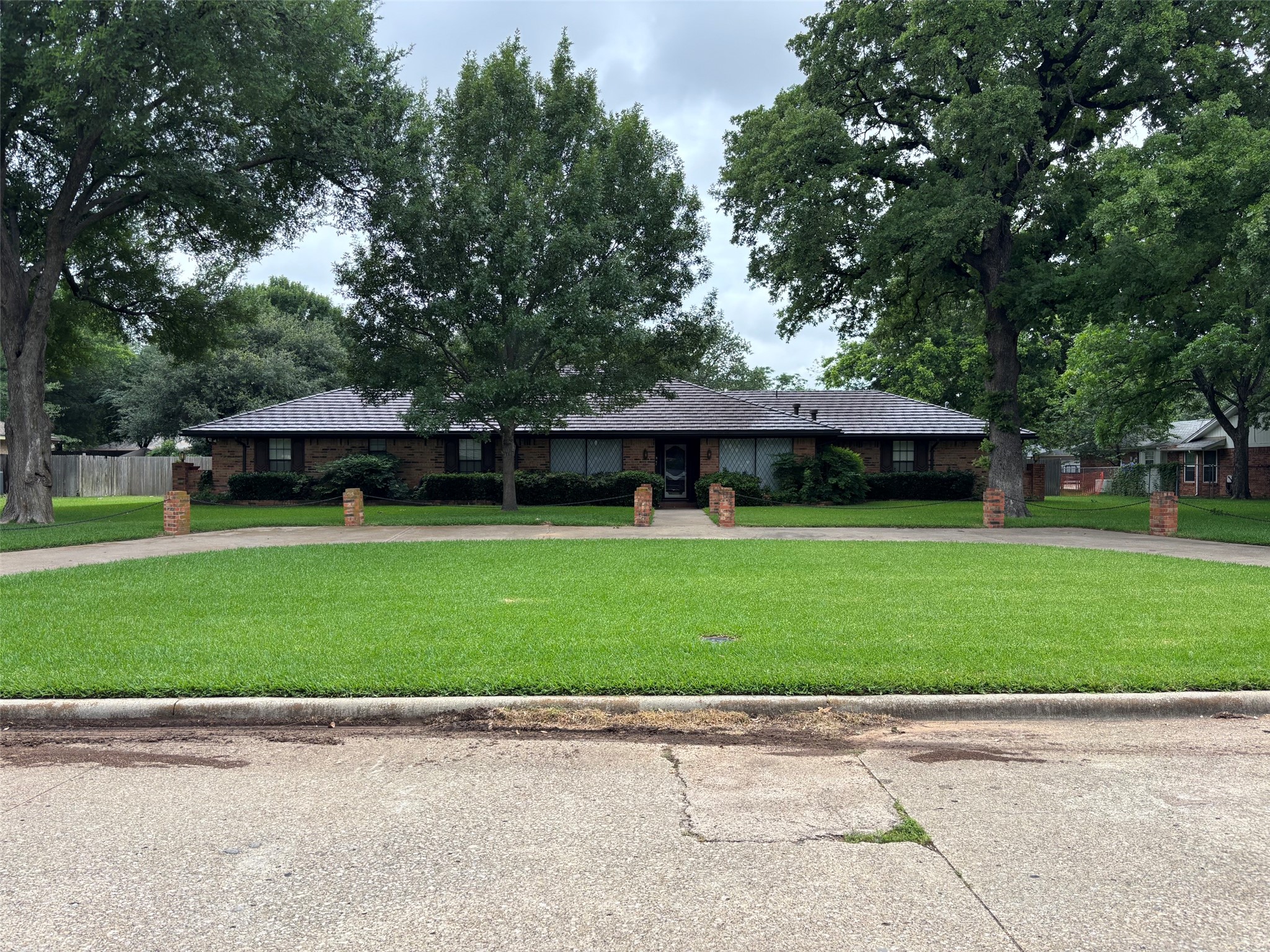 2409 Vega Street Grand Prairie TX 75050