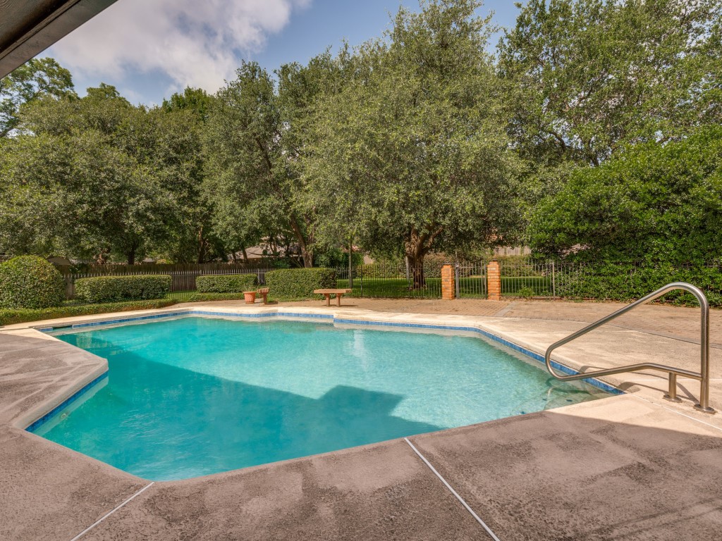 2409 Vega Street Grand Prairie TX 75050