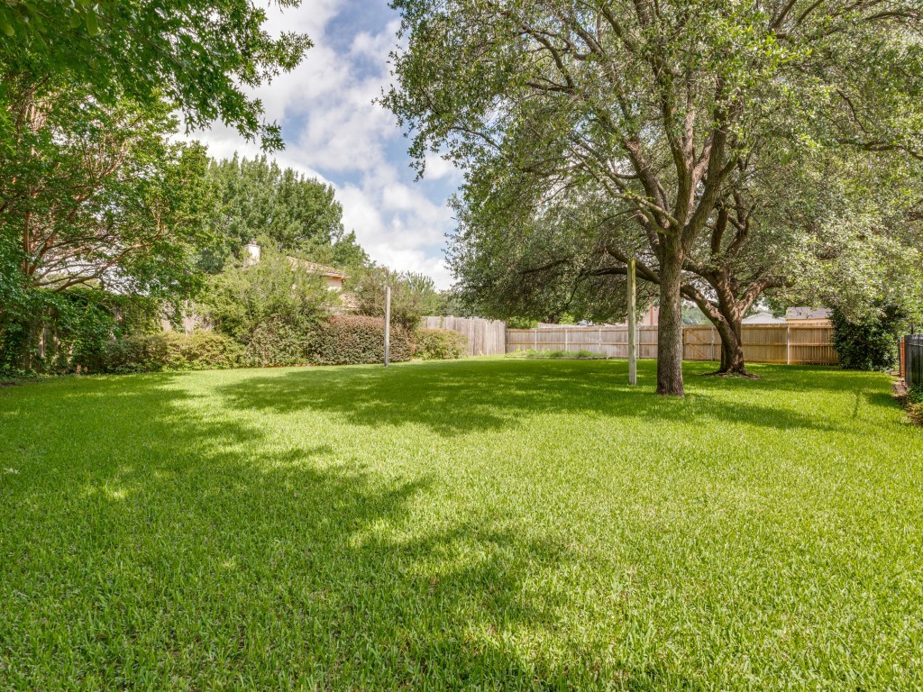 2409 Vega Street Grand Prairie TX 75050