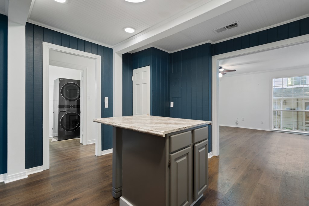519 W Buchanan Street Mineola TX 75773
