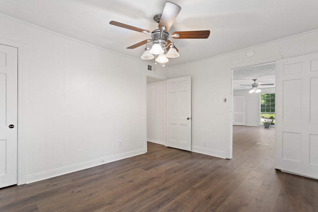 519 W Buchanan Street Mineola TX 75773