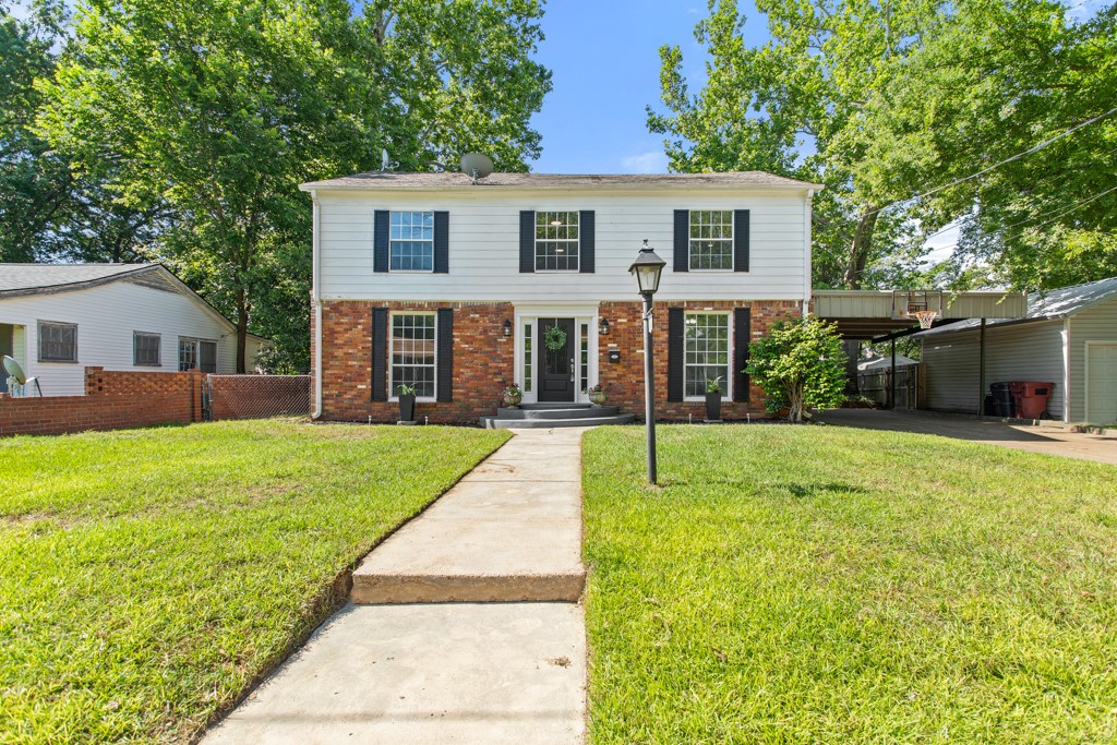 519 W Buchanan Street Mineola TX 75773