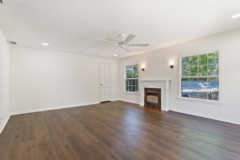519 W Buchanan Street Mineola TX 75773