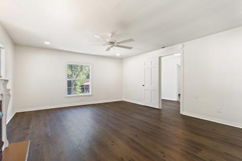 519 W Buchanan Street Mineola TX 75773
