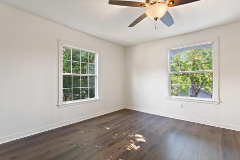 519 W Buchanan Street Mineola TX 75773