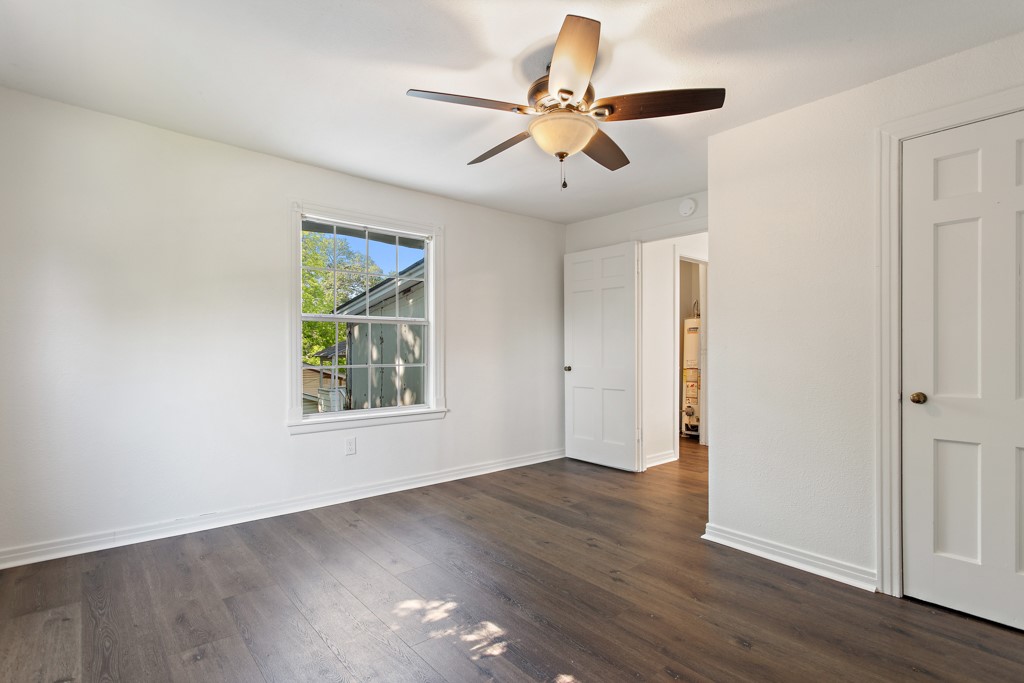 519 W Buchanan Street Mineola TX 75773