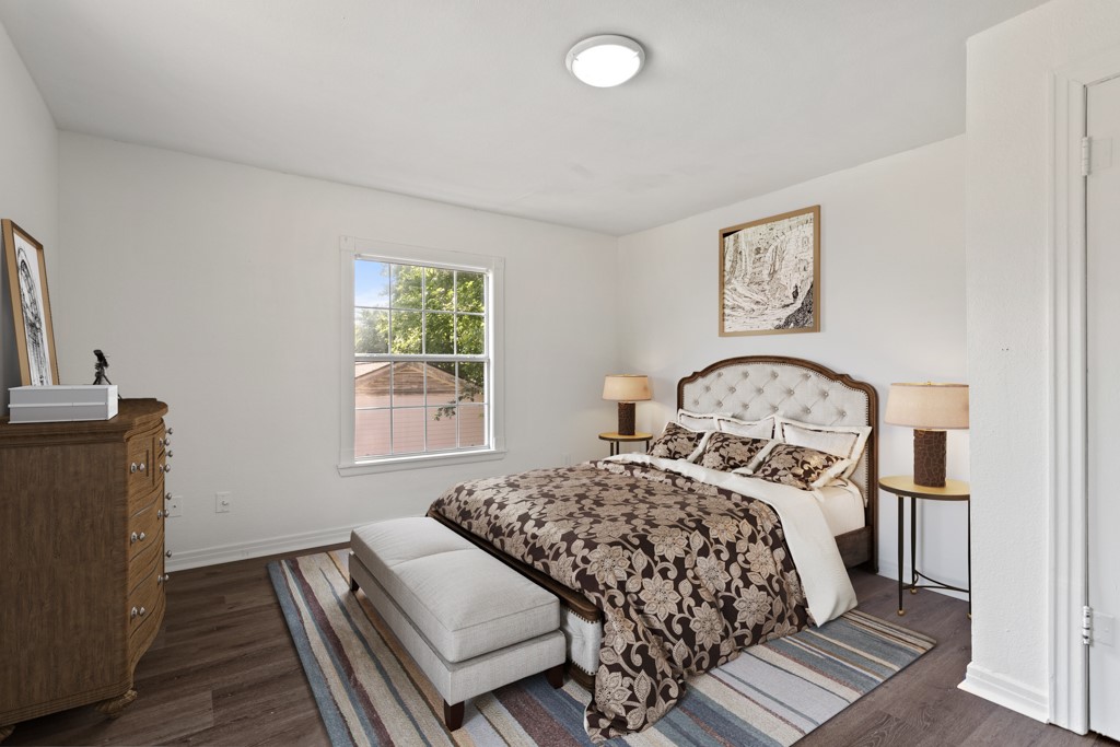 519 W Buchanan Street Mineola TX 75773