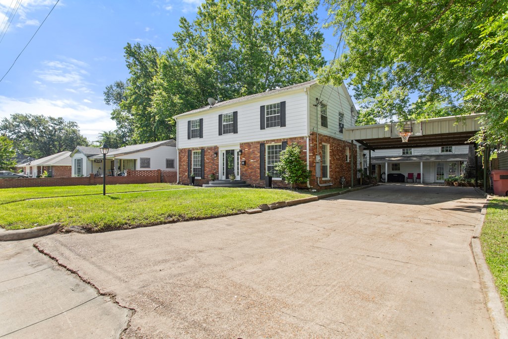 519 W Buchanan Street Mineola TX 75773