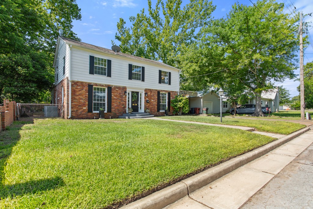 519 W Buchanan Street Mineola TX 75773