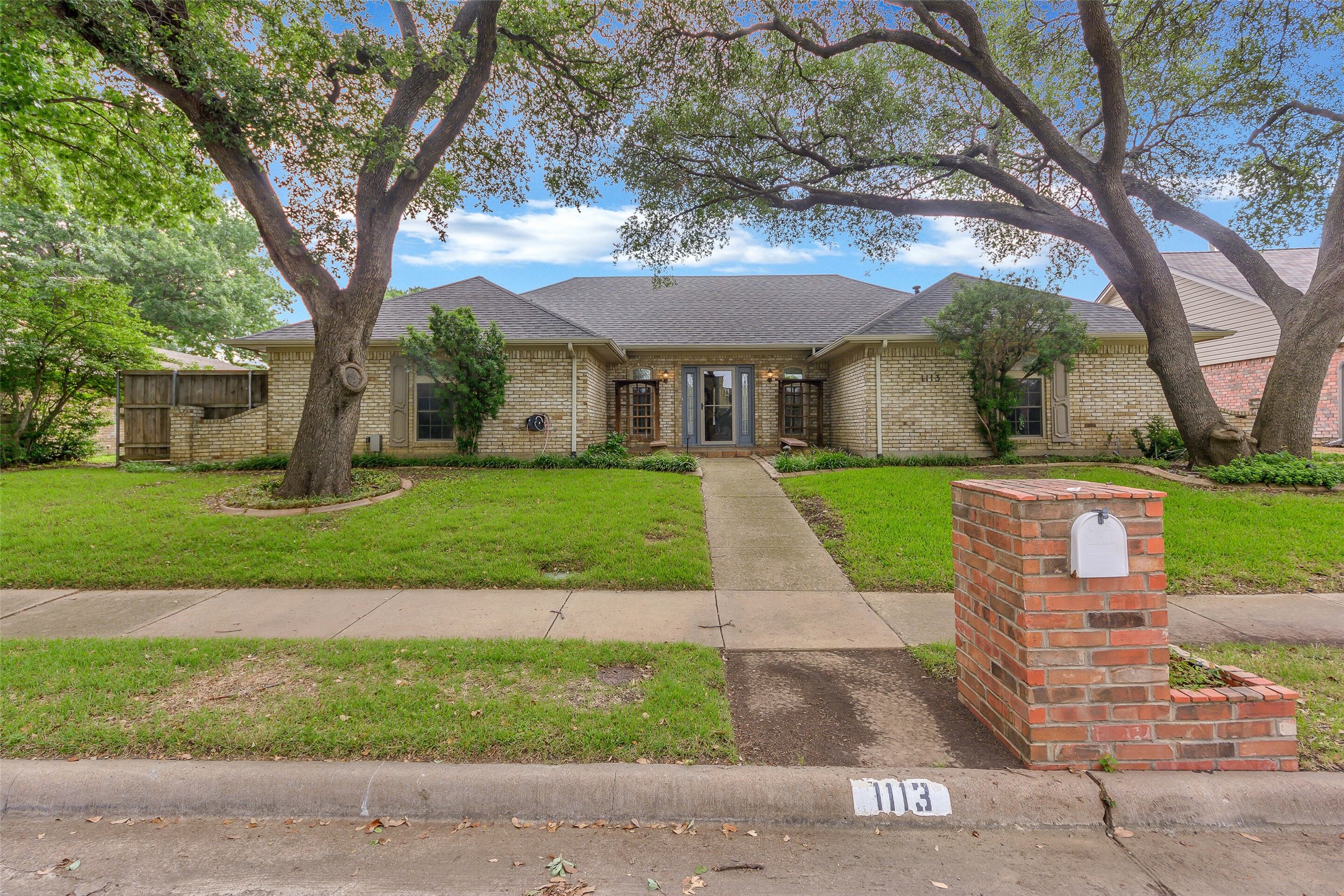1113 Yorkshire Drive Carrollton TX 75007