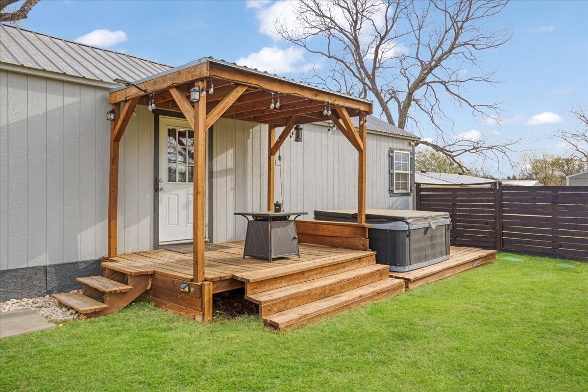 106 Red Bud Street Ravenna TX 75476