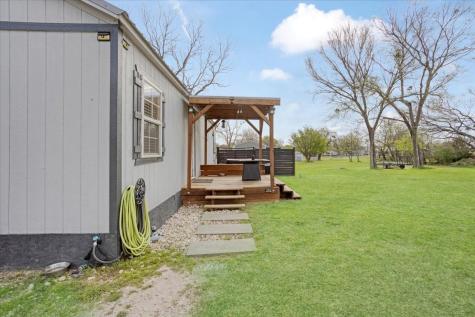 106 Red Bud Street Ravenna TX 75476