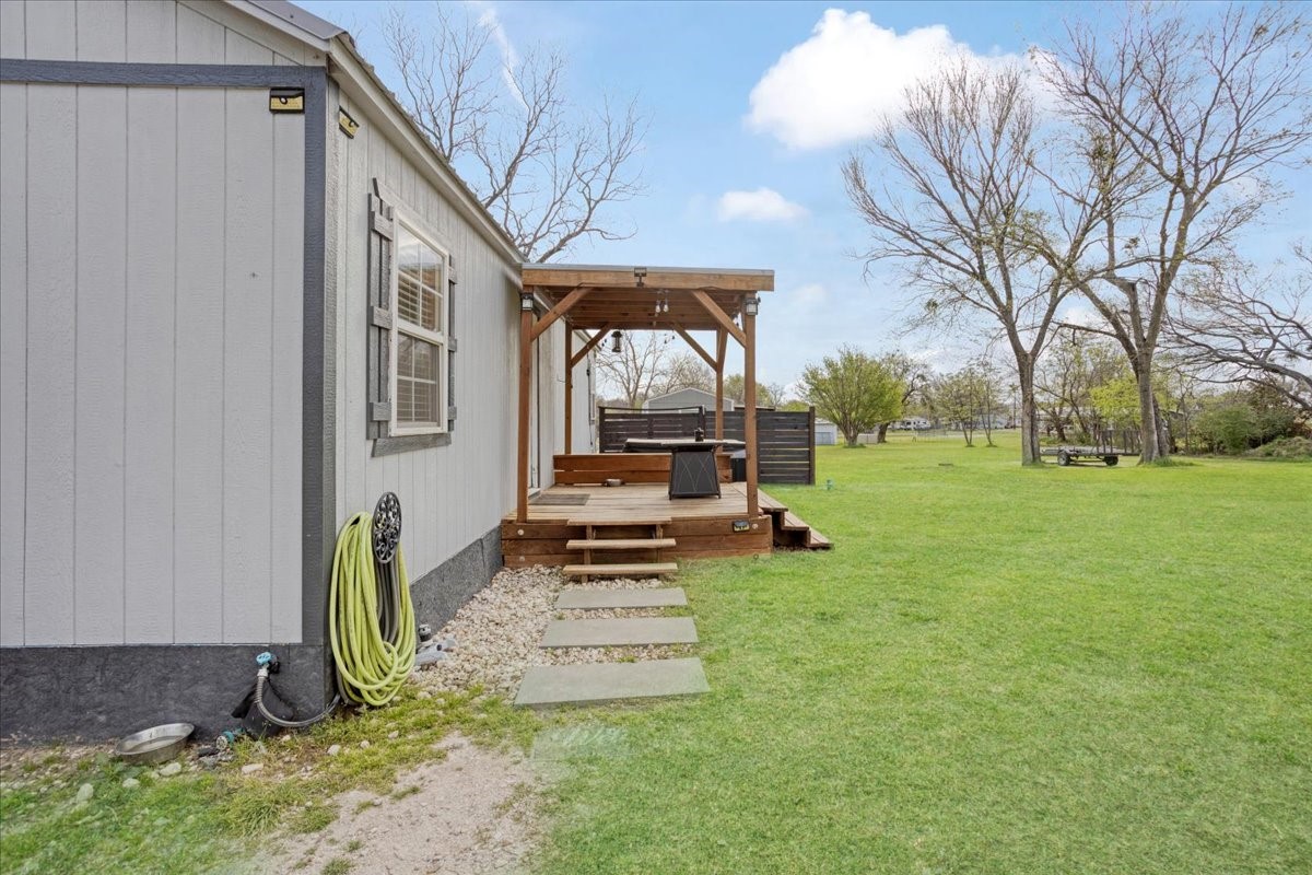 106 Red Bud Street Ravenna TX 75476