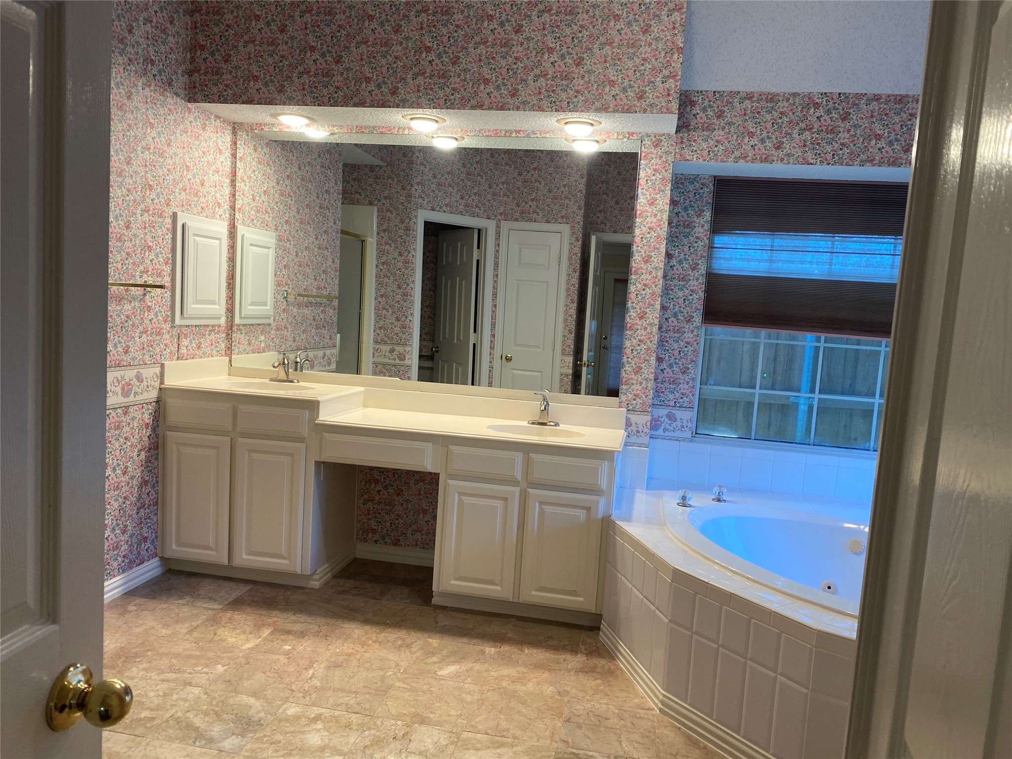 5730 Champion Court Arlington TX 76017