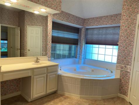 5730 Champion Court Arlington TX 76017