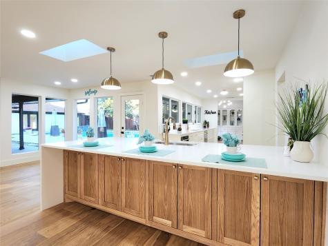 7702 Lone Moor Circle Dallas TX 75248