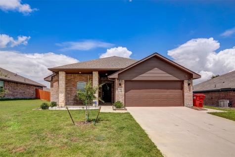 108 New Haven Street Farmersville TX 75442