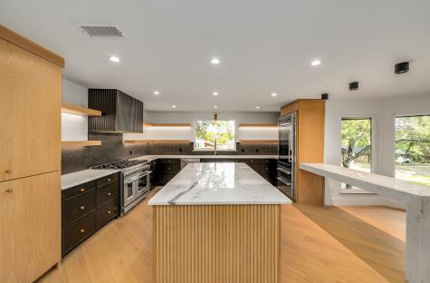 6275 Preston Creek Drive Dallas TX 75240