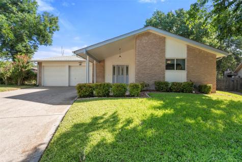 1911 Cottonwood Street Arlington TX 76014