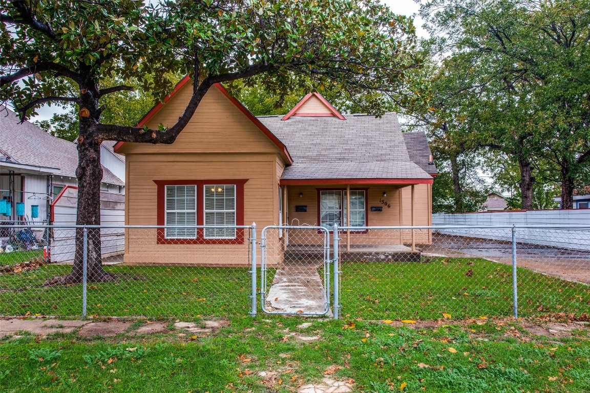 1306 Clinton Avenue Fort Worth TX 76164