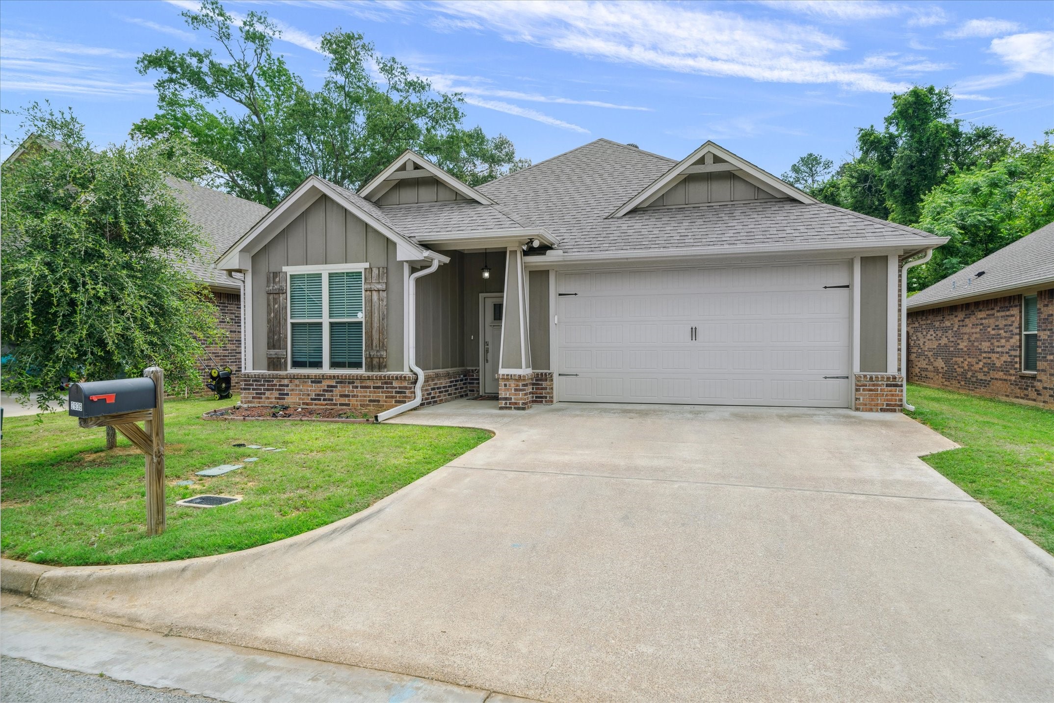 2939 Meadow Brook Trail Tyler TX 75701