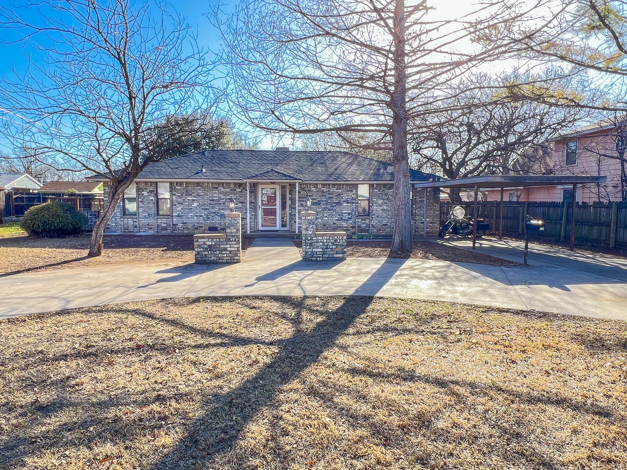 505 N Yosemite Iowa Park TX 76367