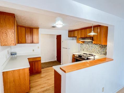 505 N Yosemite Iowa Park TX 76367