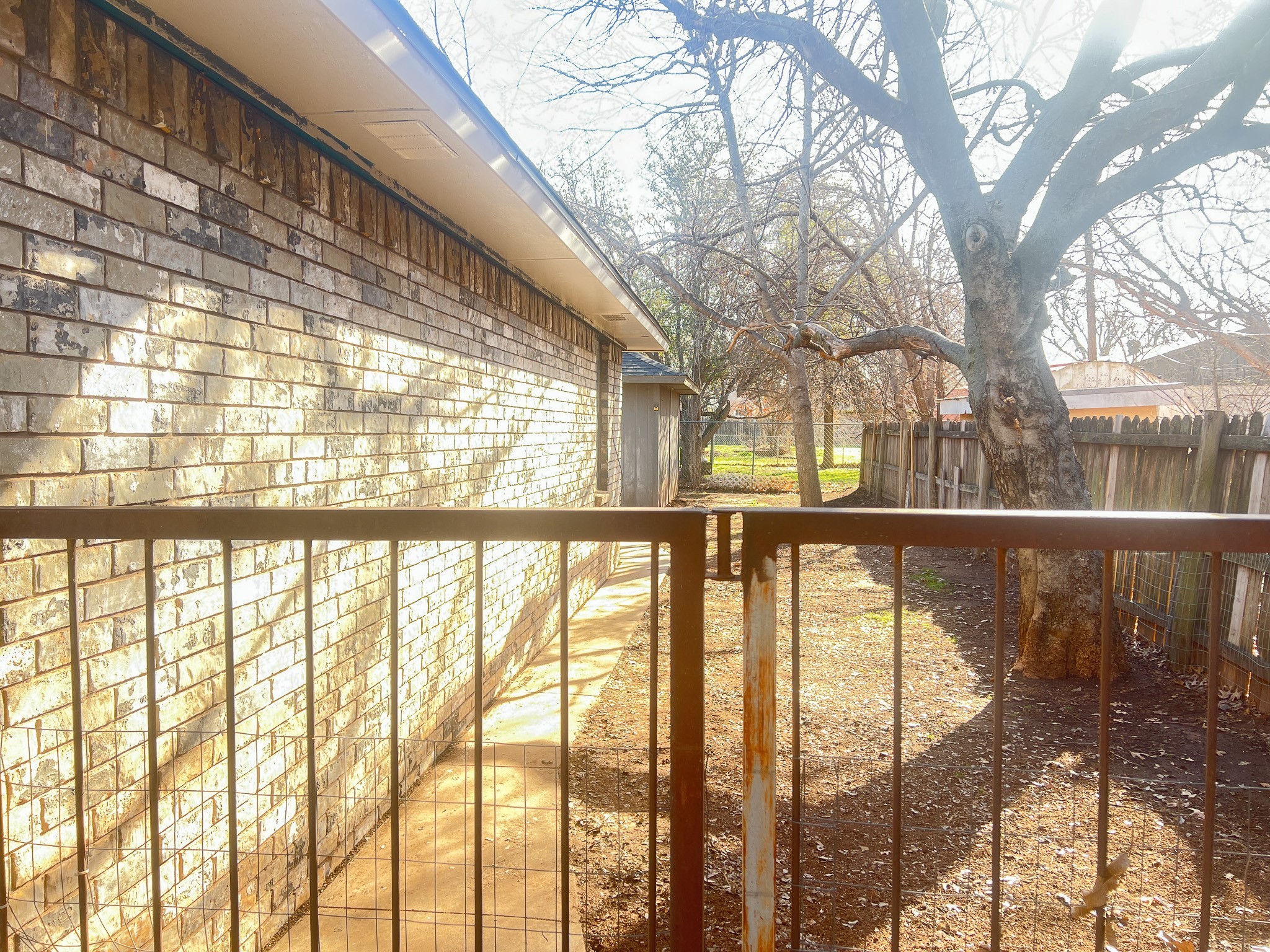 505 N Yosemite Iowa Park TX 76367