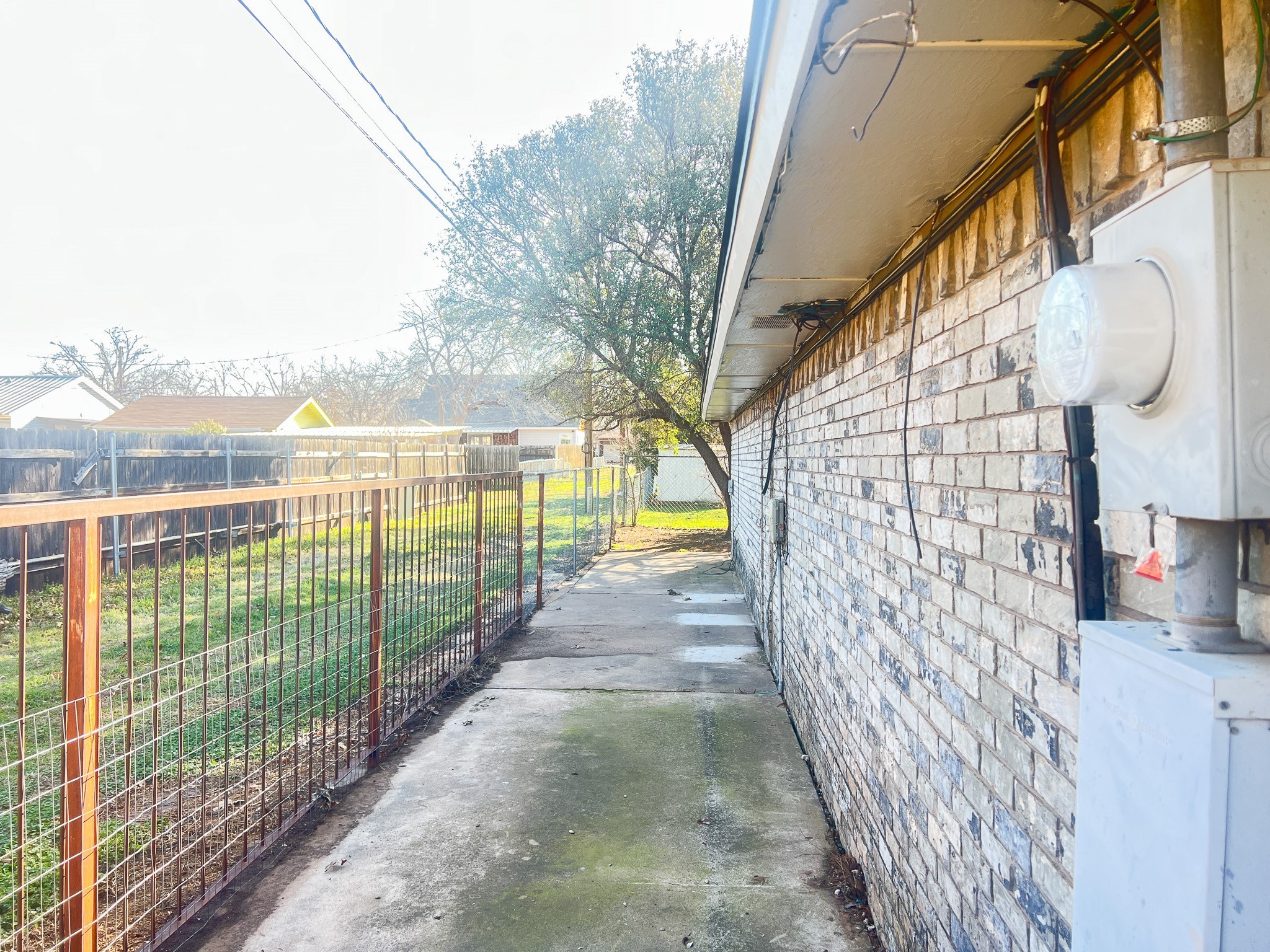 505 N Yosemite Iowa Park TX 76367