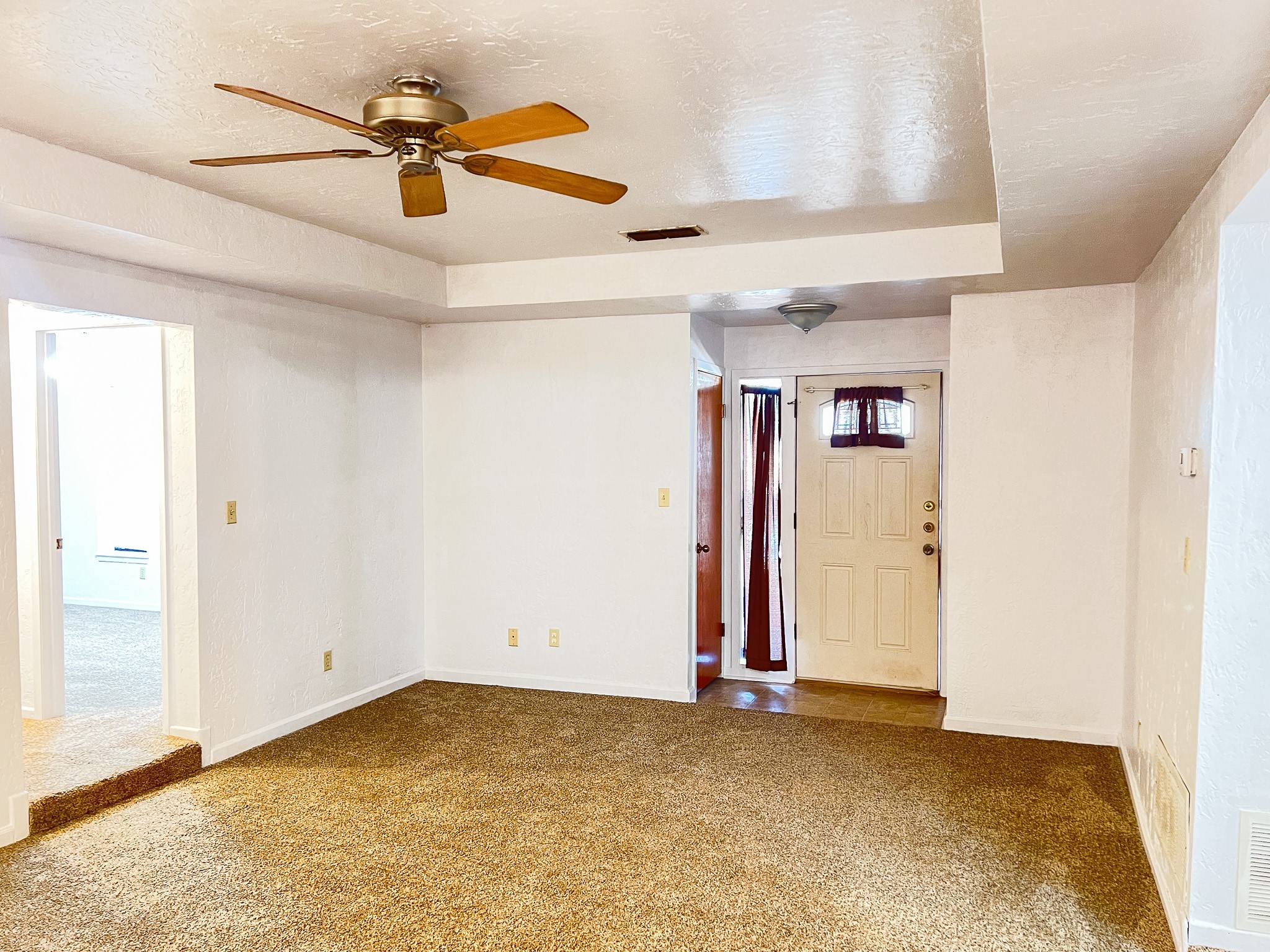 505 N Yosemite Iowa Park TX 76367