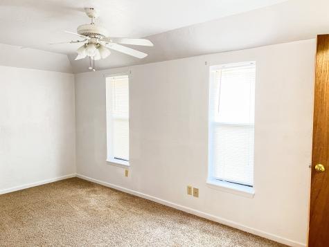 505 N Yosemite Iowa Park TX 76367