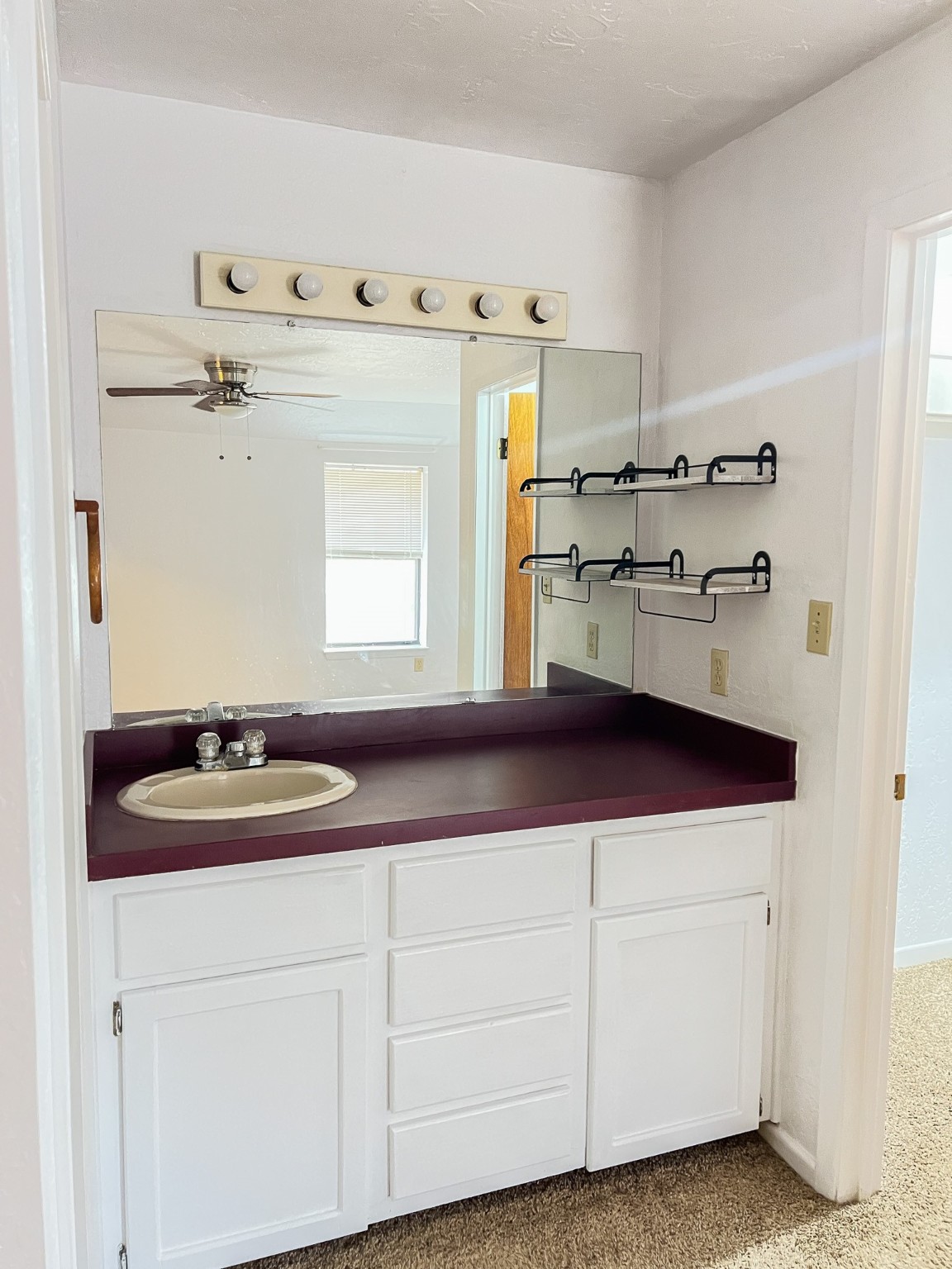 505 N Yosemite Iowa Park TX 76367