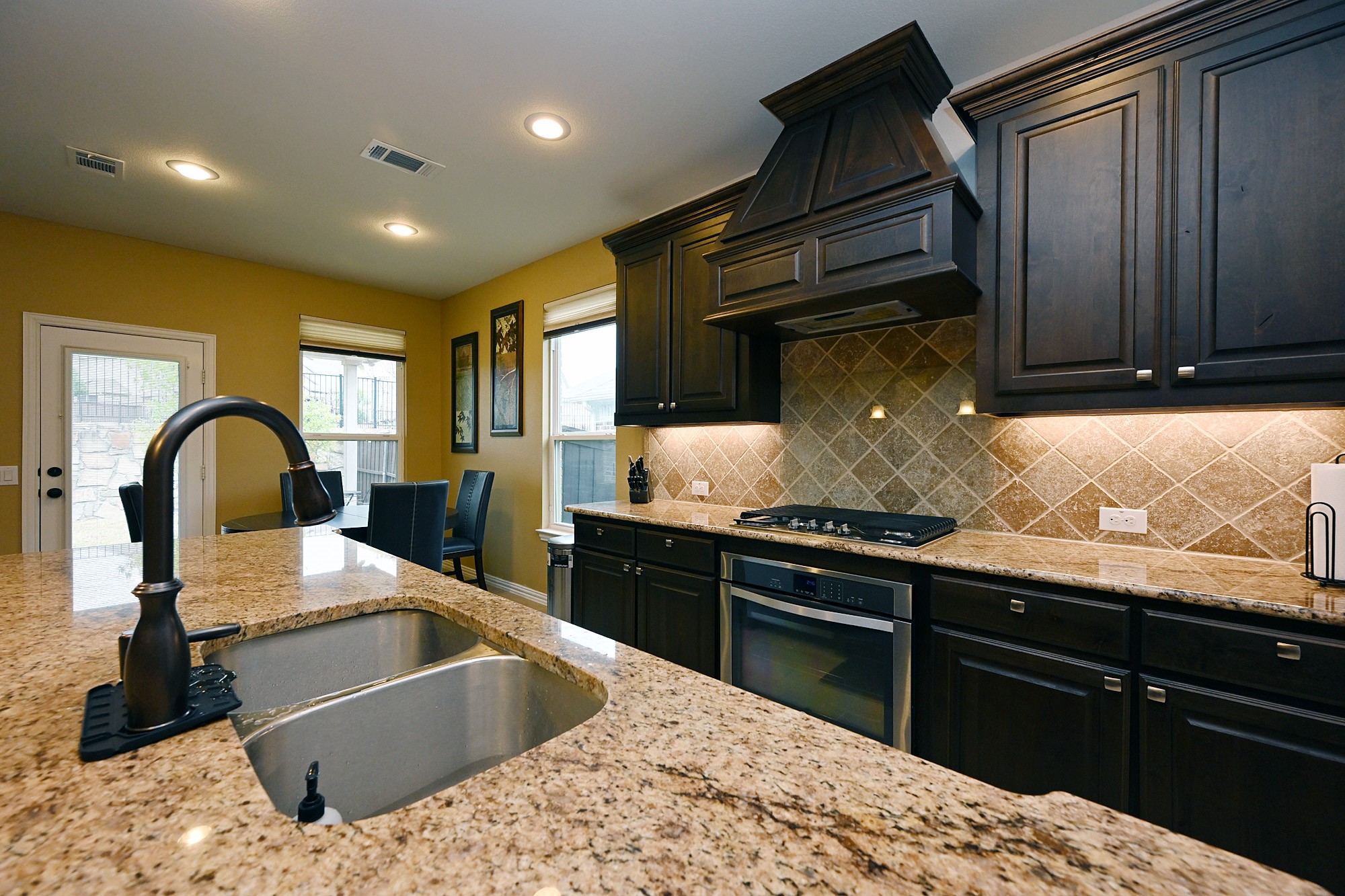 2713 Gulf Shore Drive Lewisville TX 75067