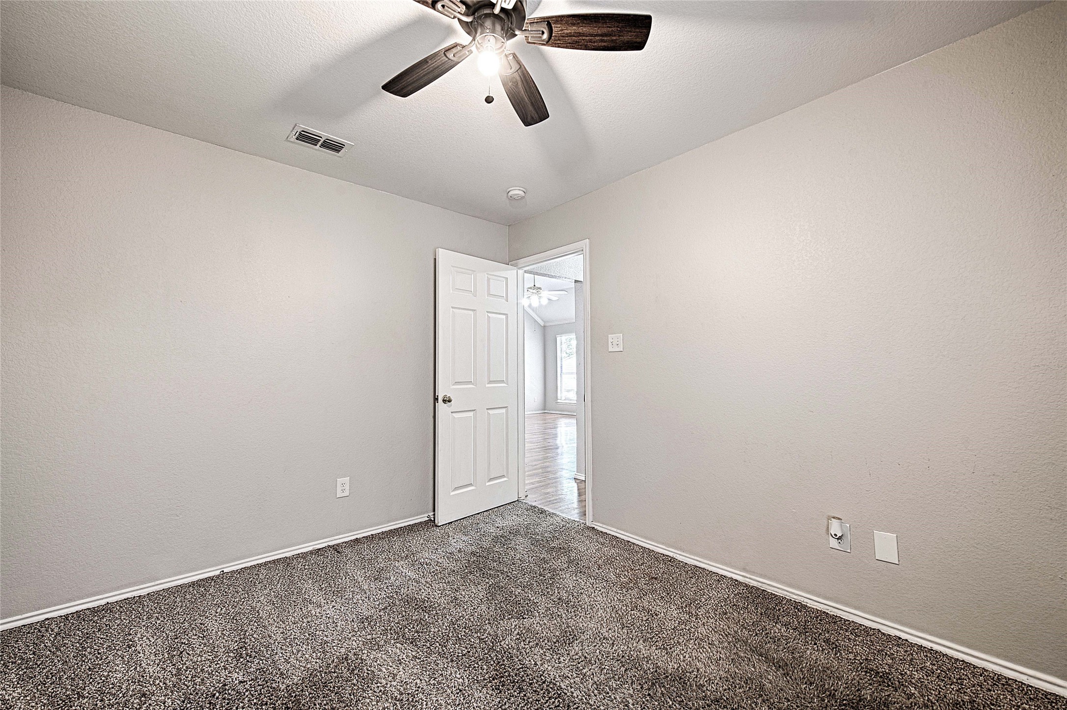 516 Chestnut Lane Saginaw TX 76179