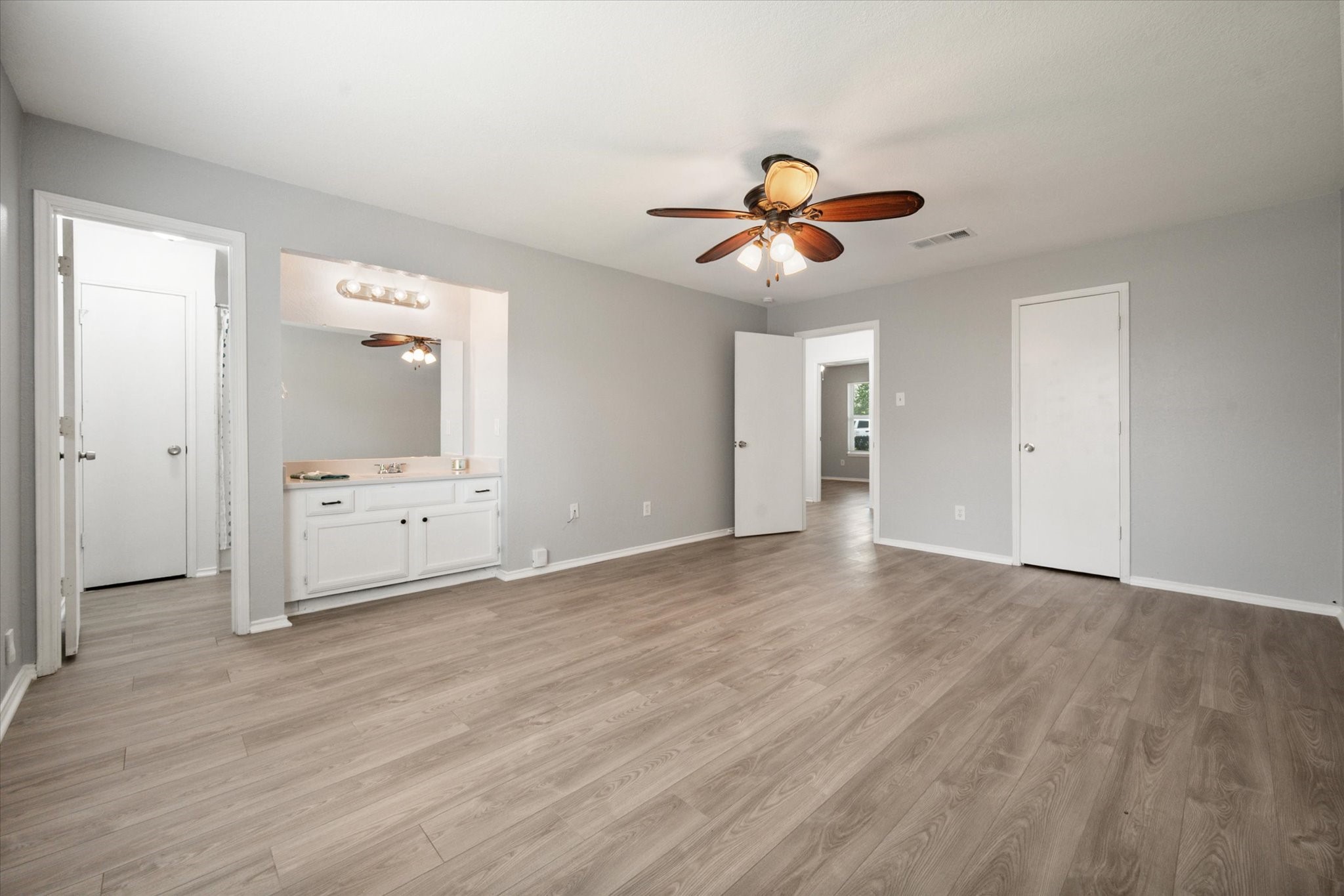 4204 Maple Springs Drive Arlington TX 76001