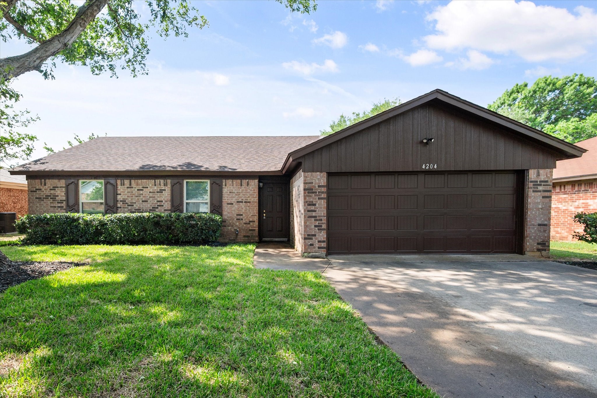 4204 Maple Springs Drive Arlington TX 76001