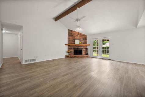 4204 Maple Springs Drive Arlington TX 76001