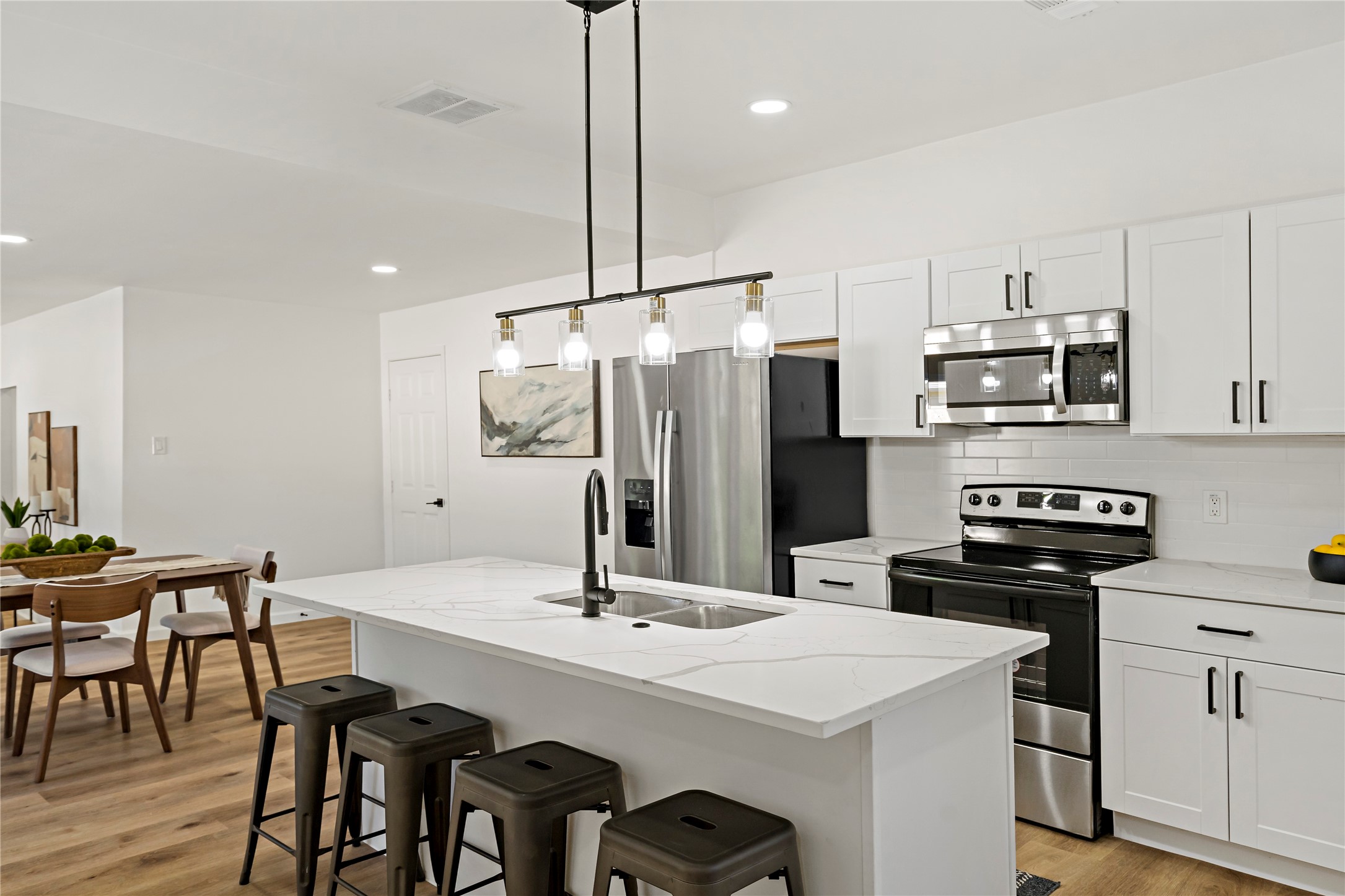 1221 W Woodard Street Denison TX 75020