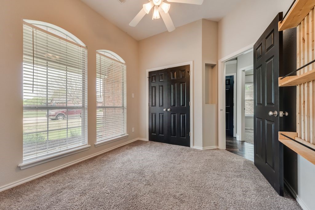 1820 Sand Stone Drive Sanger TX 76266
