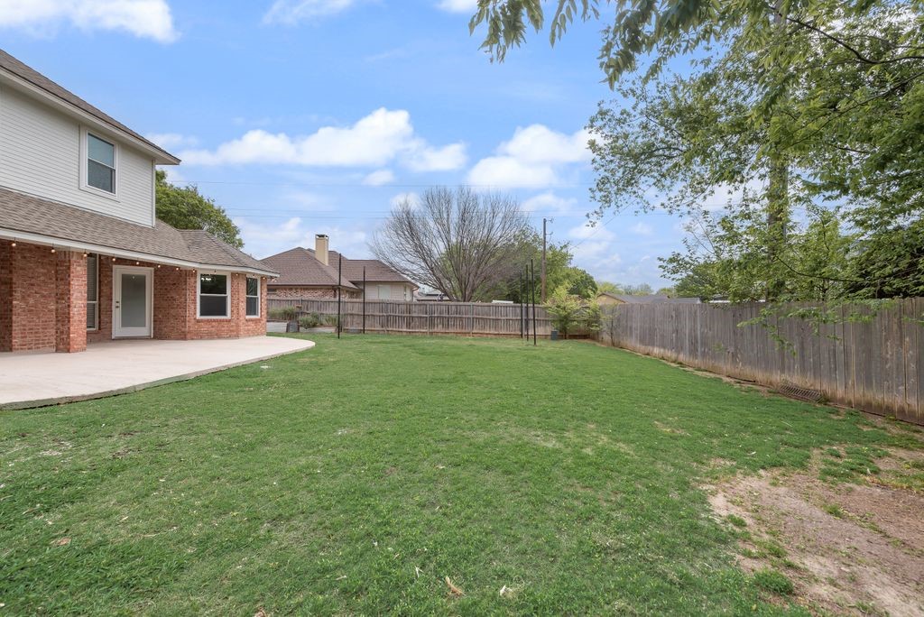 1820 Sand Stone Drive Sanger TX 76266